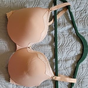 B'Tempt'd 34DDD T-shirt lightly padded Bra